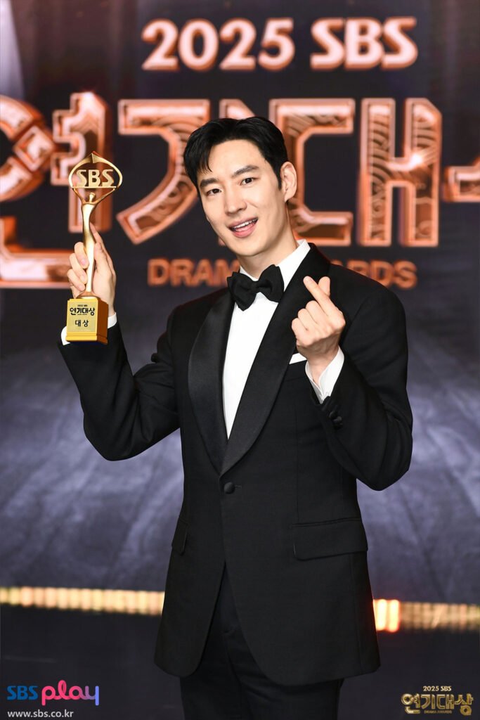2025 SBS Drama Awards » Dramabeans Korean drama recaps Editors
