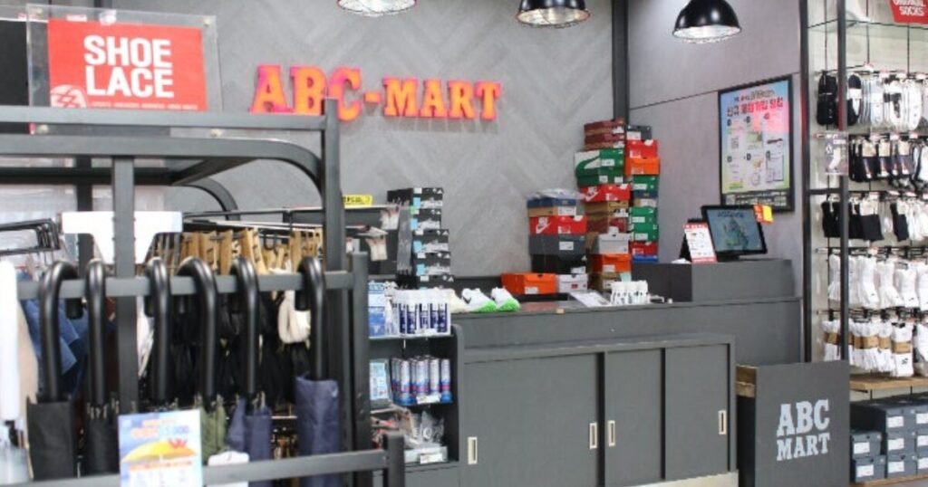 24-Year-Old Korean Takes Her Own Life After Being Abused By Huge Chain Store