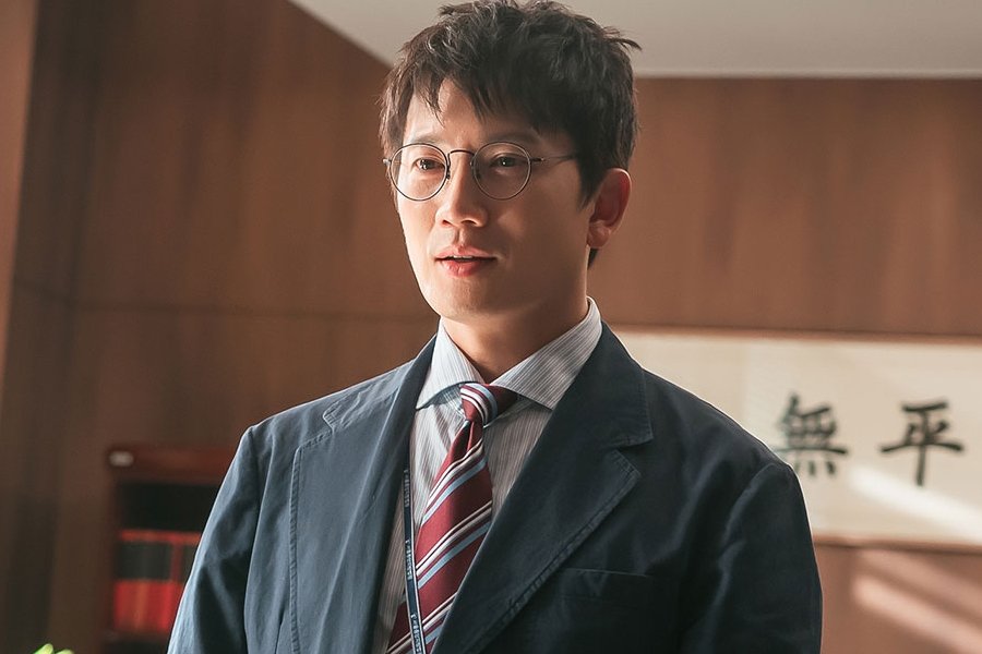 3 Things Ji Sung Changed From The Past In Episodes 5-6 Of "The Judge Returns" 