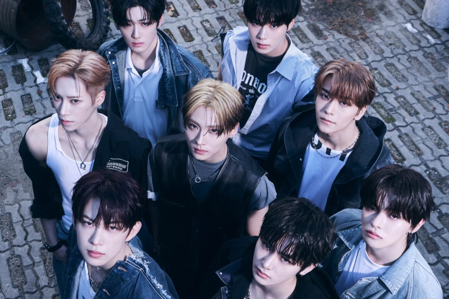 ALPHA DRIVE ONE Achieves 2nd Highest 1st-Week Sales Of Any Debut Album In Hanteo History ALPHA DRIVE ONE Achieves 2nd Highest 1st-Week Sales Of Any Debut Album In Hanteo History