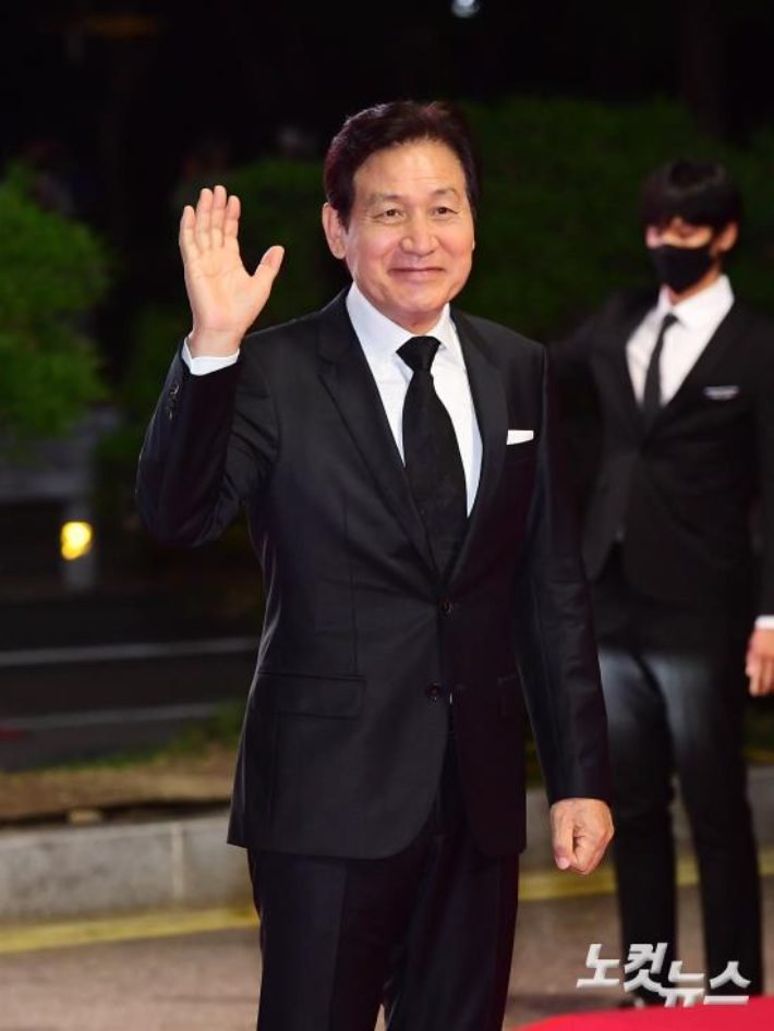 Award Winning Veteran Top Actor Ahn Sung Ki Passes Away Days After Falling Ill