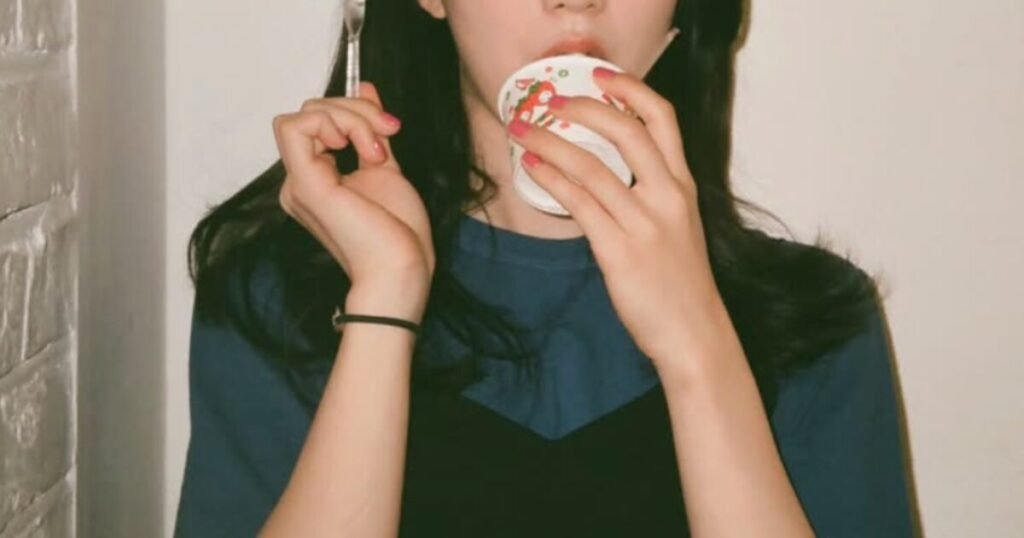 Former Popular Girl Group Member Revealed To Have Relocated Overseas