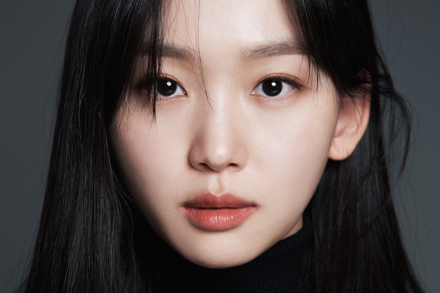 Jin Ki Joo In Talks To Lead New Rom-Com Drama