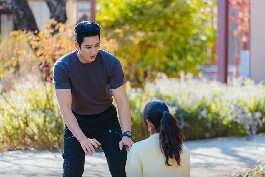 Lee Joo Bin Makes A Desperate Plea To Ahn Bo Hyun In “Spring Fever”