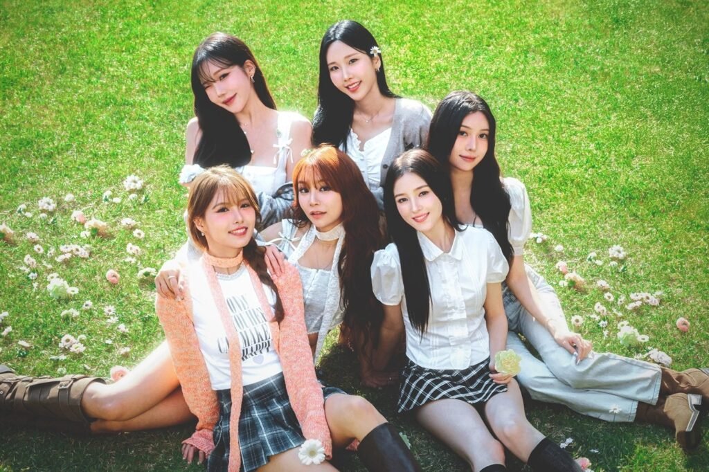 MOMOLAND Announces January Comeback With Teaser For "white spring"