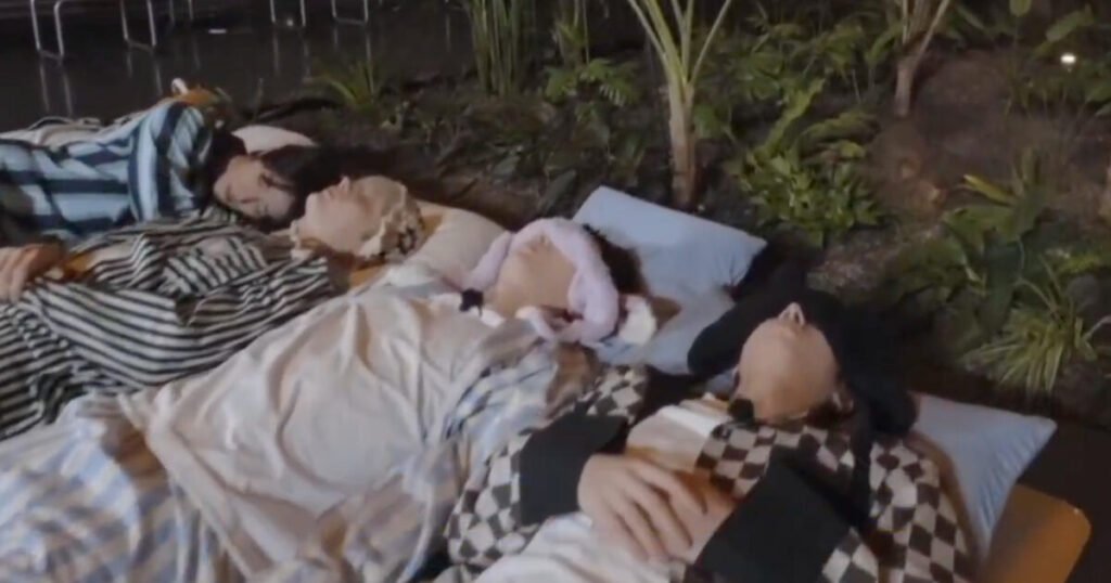 Popular Fifth-Gen Boy Group Forced To Sleep On The Floor Popular Fifth-Gen Boy Group Forced To Sleep On The Floor