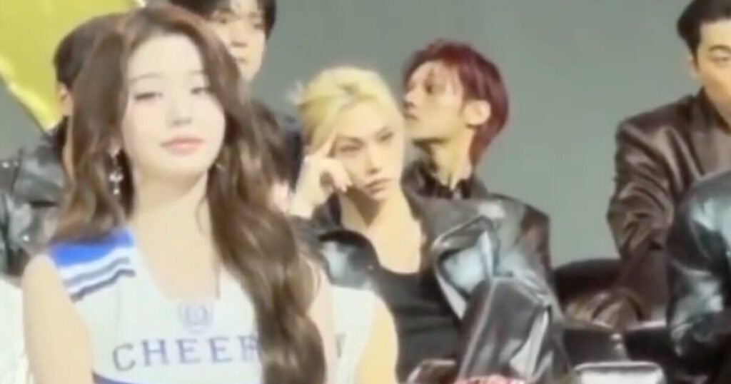 Popular Idols Fail Miserably At Trying To Stay Awake At Award Show