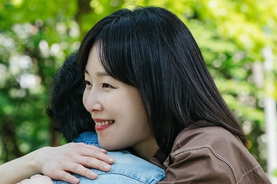 Seo Hyun Jin And Chang Ryul Are Determined To Hold On To Their Love Despite Obstacles In “Love Me”