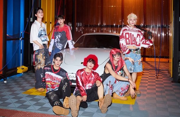 Song Review: Waker – Like That