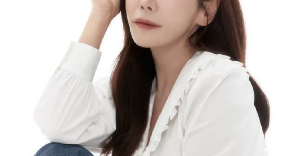 The Supporting Actress That Outshined The Female Lead In Oft-Proclaimed "Worst K-Drama Of The Year"