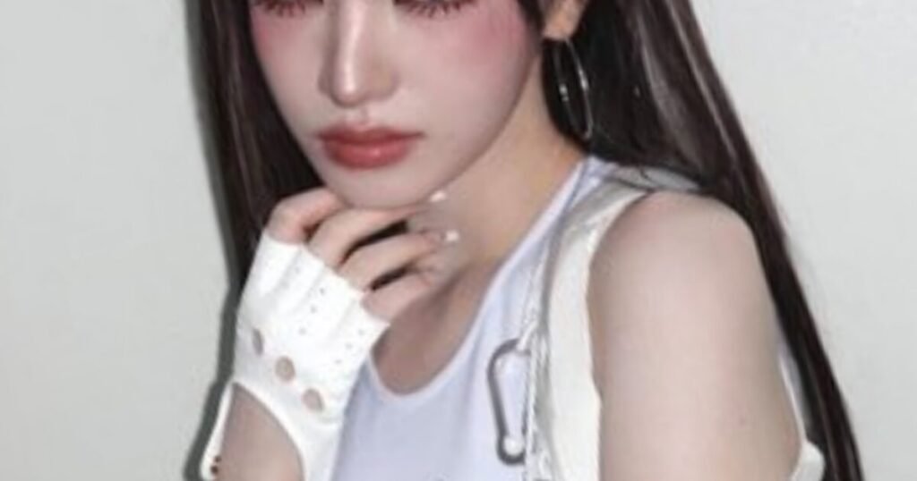 4th Gen Idol Sparks Backlash For "Excessive" Makeup