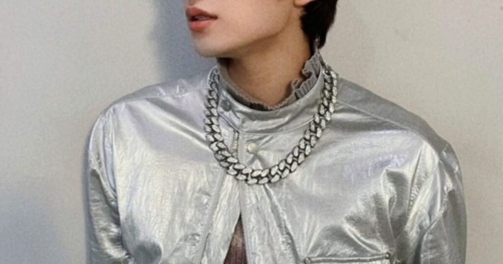 Fans Send Protest Trucks To SM Entertainment, Accusing Company Of Nerfing Fans Send Protest Trucks To SM Entertainment, Accusing Company Of Nerfing