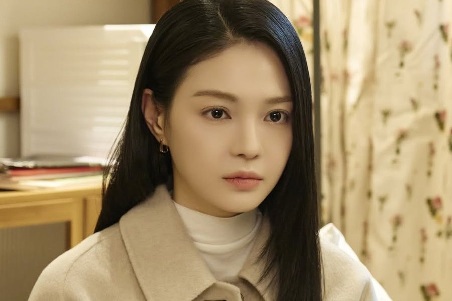 Joo Se Bin Transforms Into Talented Journalist With A Painful Past In New Drama “Doctor Shin”