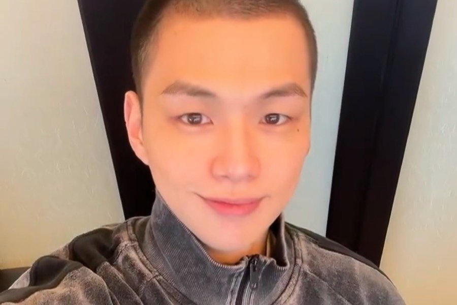 Kang Daniel Shows Off New Buzz Cut As He Enlists In The Military Today