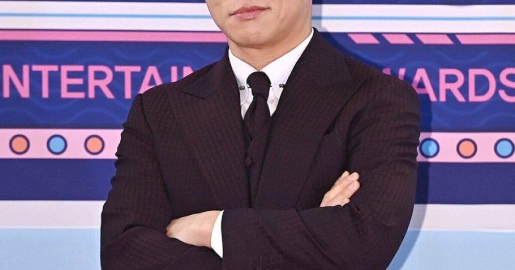 Korean Singer Expresses Excitement For Sold-Out Concert…With 6 Seats Korean Singer Expresses Excitement For Sold-Out Concert...With 6 Seats