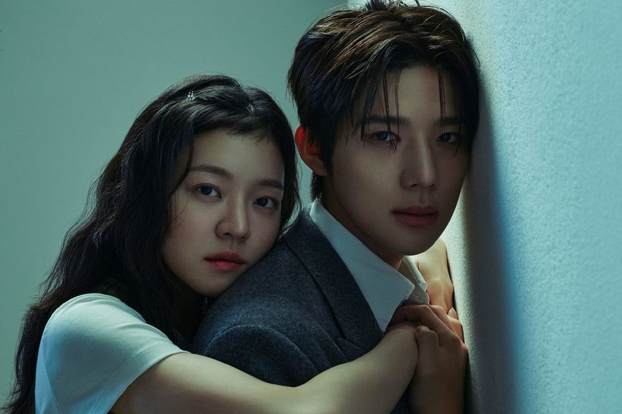 Moon Sang Min And Go Ah Sung Share Thoughts On Their “Pavane” Characters, On-Screen Chemistry, And More Moon Sang Min And Go Ah Sung Share Thoughts On Their "Pavane" Characters, On-Screen Chemistry, And More