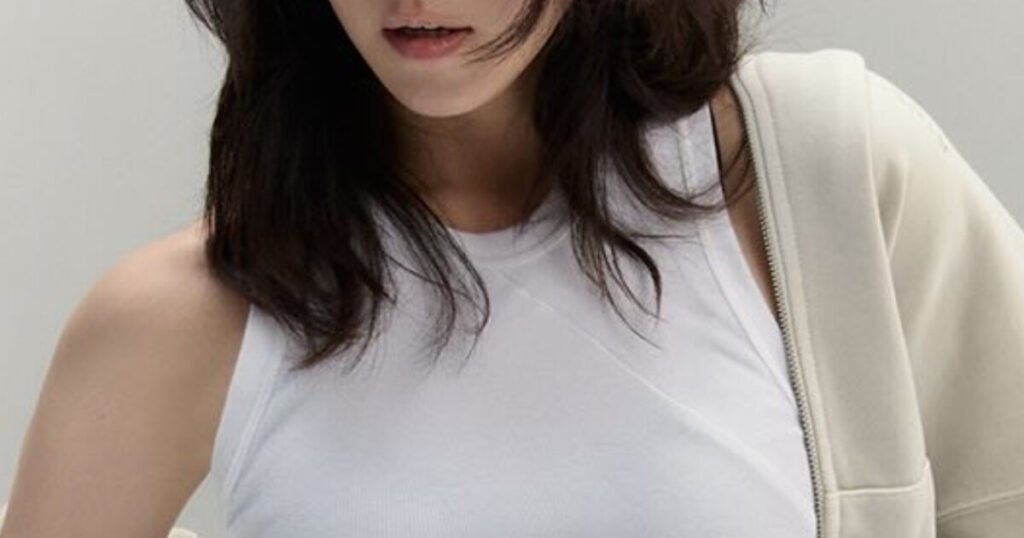 Now-Renowned Actress Reveals The On-Set Struggles That Made Her Cry Every Night