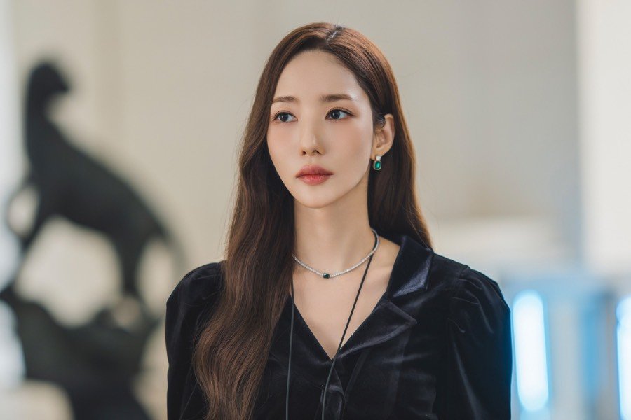 Park Min Young Dishes On Her Mysterious “Siren’s Kiss” Character, Preparation For The Role, And More Park Min Young Dishes On Her Mysterious “Siren’s Kiss” Character, Preparation For The Role, And More
