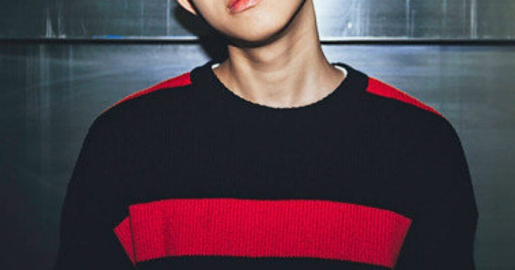 Popular Soloist Sparks Debate After Filming Show Just Hours After Military Discharge