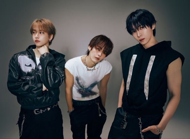 Song Review: QQQ – Uncool Song Review: QQQ – Uncool