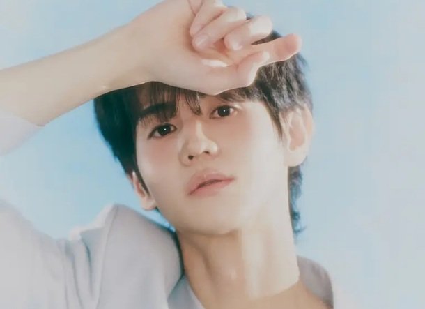 Song Review: Yang Yoseop (Highlight) – Fade Away