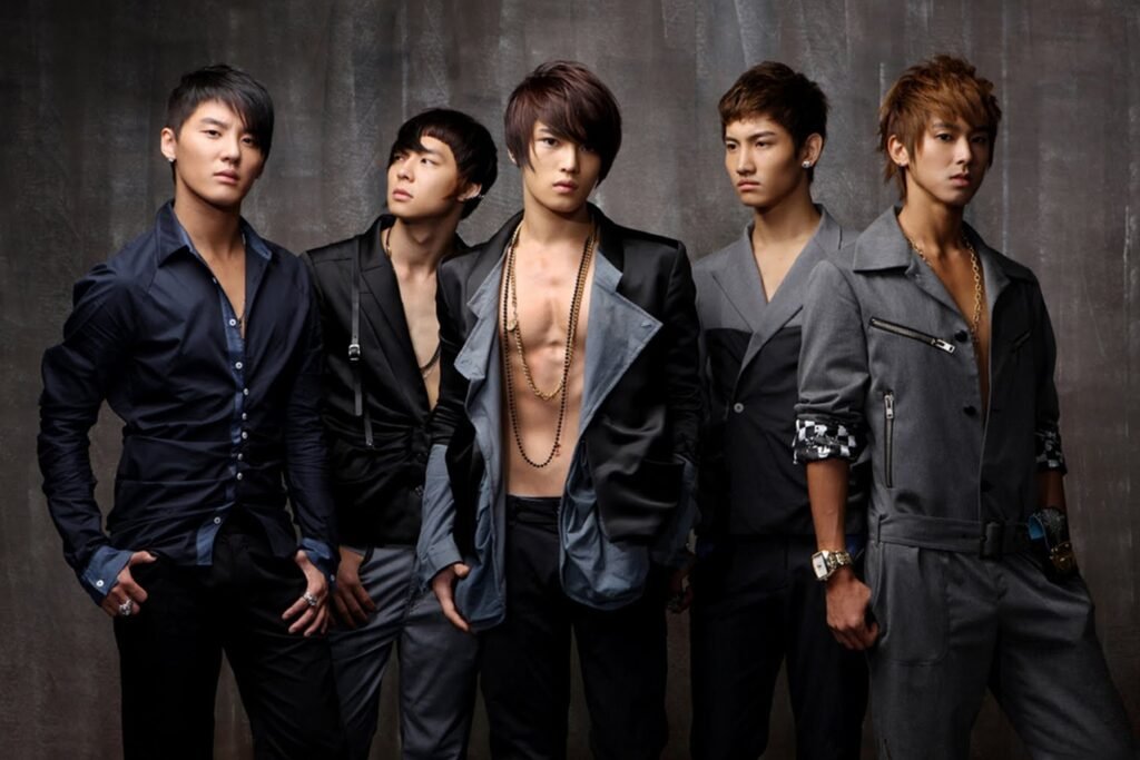 TVXQ’s “MIROTIC” Becomes Their 1st MV To Hit 100 Million Views TVXQ's "MIROTIC" Becomes Their 1st MV To Hit 100 Million Views