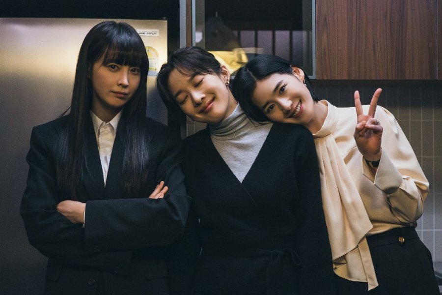 Lee Na Young, Jung Eun Chae, And Lee Chung Ah Share Heartfelt Farewell Ahead Of “Honour” Finale