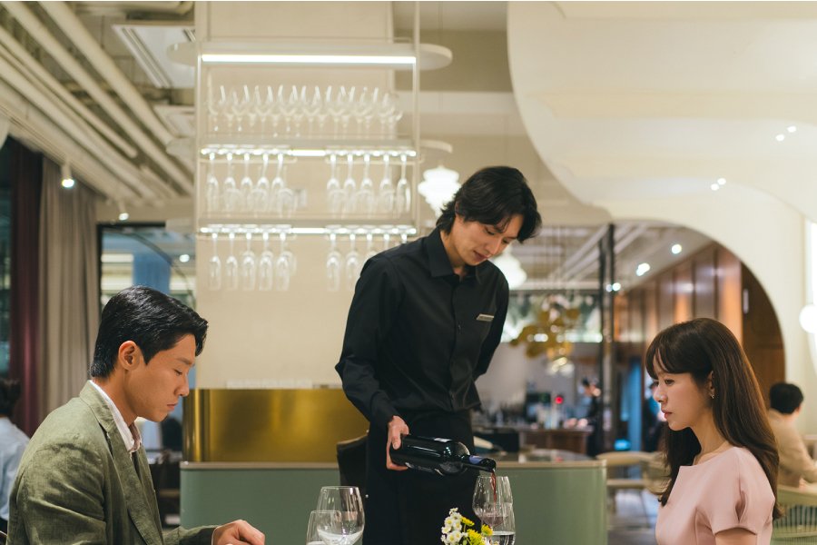 4 Times Han Ji Min’s Dating Plans Backfired In Episodes 3-4 Of “The Practical Guide To Love” 4 Times Han Ji Min's Dating Plans Backfired In Episodes 3-4 Of "The Practical Guide To Love"