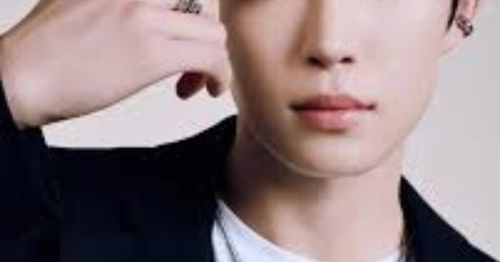 Fans Give Out Flyers At “M!net” Building, Calling Attention To ALPHA DRIVE ONE Member’s Controversies Fans Give Out Flyers At "M!net" Building, Calling Attention To ALPHA DRIVE ONE Member's Controversies