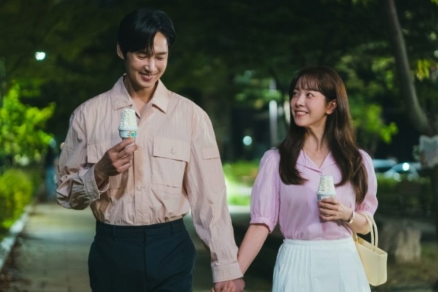 Han Ji Min And Park Sung Hoon Can’t Bear To Be Apart In “The Practical Guide To Love” Han Ji Min And Park Sung Hoon Can't Bear To Be Apart In "The Practical Guide To Love"