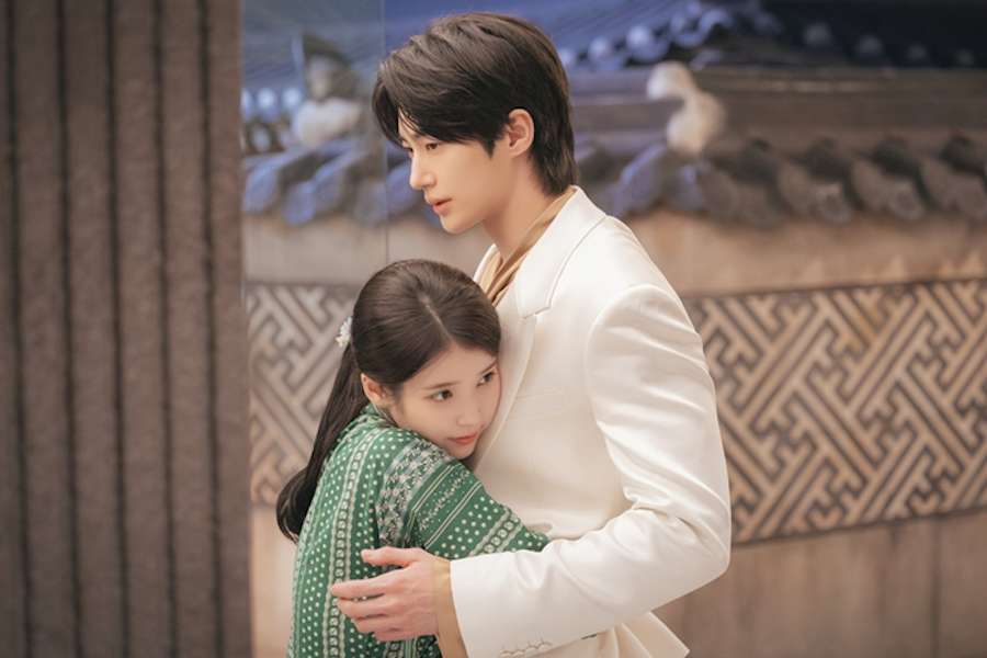 IU And Byeon Woo Seok Shock The Nation With Their Marriage Announcement In New Drama "Perfect Crown"