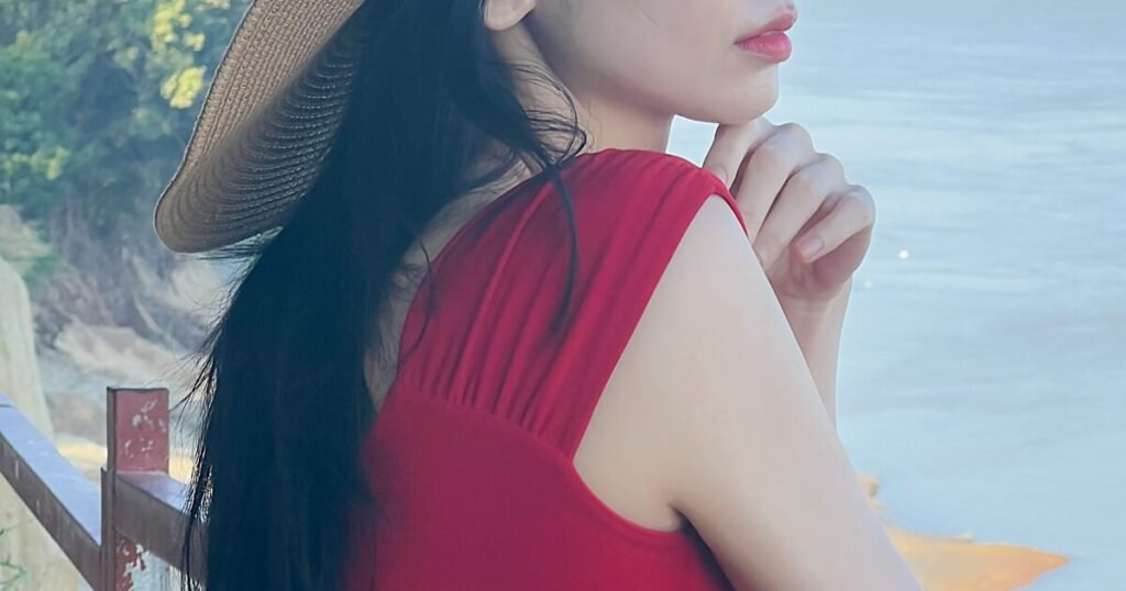 Idol-Turned-Actress Struggles As New Landlord Amid Rumors Surrounding Her Multi-Million Building Purchase Idol-Turned-Actress Struggles As New Landlord Amid Rumors Surrounding Her Multi-Million Building Purchase