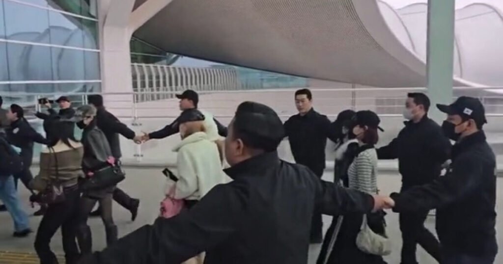 "K-Pop Culture Is Bizarre" — Idol Treatment Comes Under Scrutiny