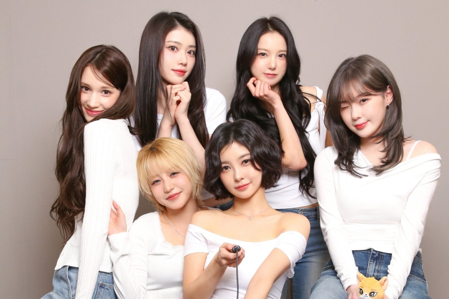 Kep1er Announces March Comeback Date With Teasers For "CRACK CODE"