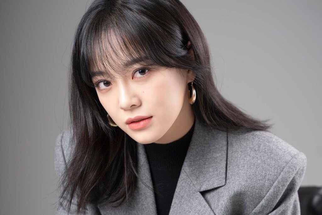 Kim Se Jeong Officially Parts Ways With Jellyfish Entertainment After 10 Years + Reportedly Joins BH Entertainment Kim Se Jeong Officially Parts Ways With Jellyfish Entertainment After 10 Years + Reportedly Joins BH Entertainment