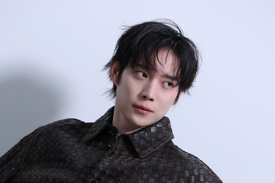 Kim Young Dae Announces Spring Military Enlistment