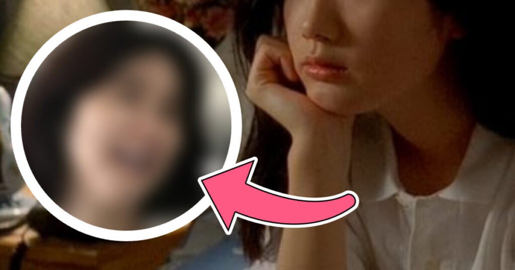 Korea's Once "Most Sensational" Actress Spotted at 54—Her Visuals Spark Massive Buzz