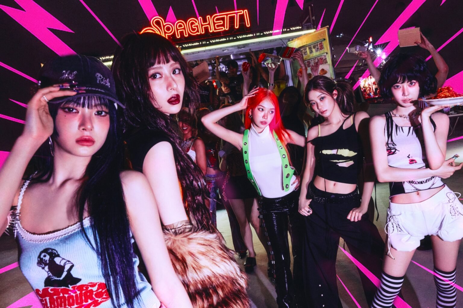 LE SSERAFIM's Agency To Restrict Weverse DMs For Malicious Users