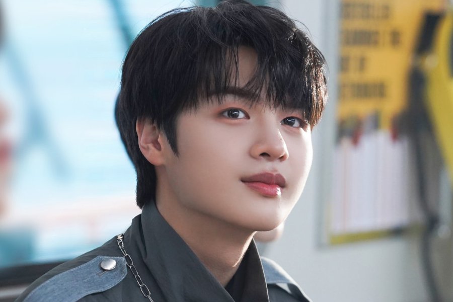 LUN8 Announces Ji Eunho’s Departure From The Group