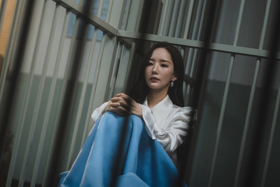 Park Min Young Struggles To Prove Her Innocence In “Siren’s Kiss”