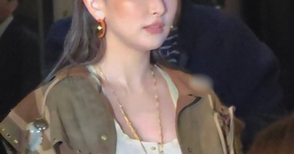 Red Velvet's Seulgi Polarizes Netizens With Unflattering Styling Choices