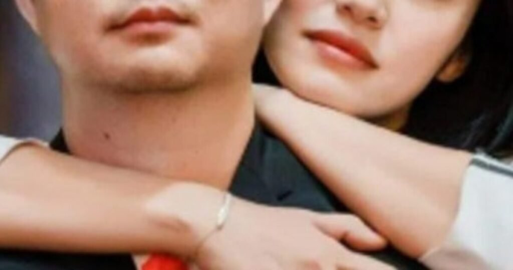 Top Actress Announces Divorce From Film Maker Husband