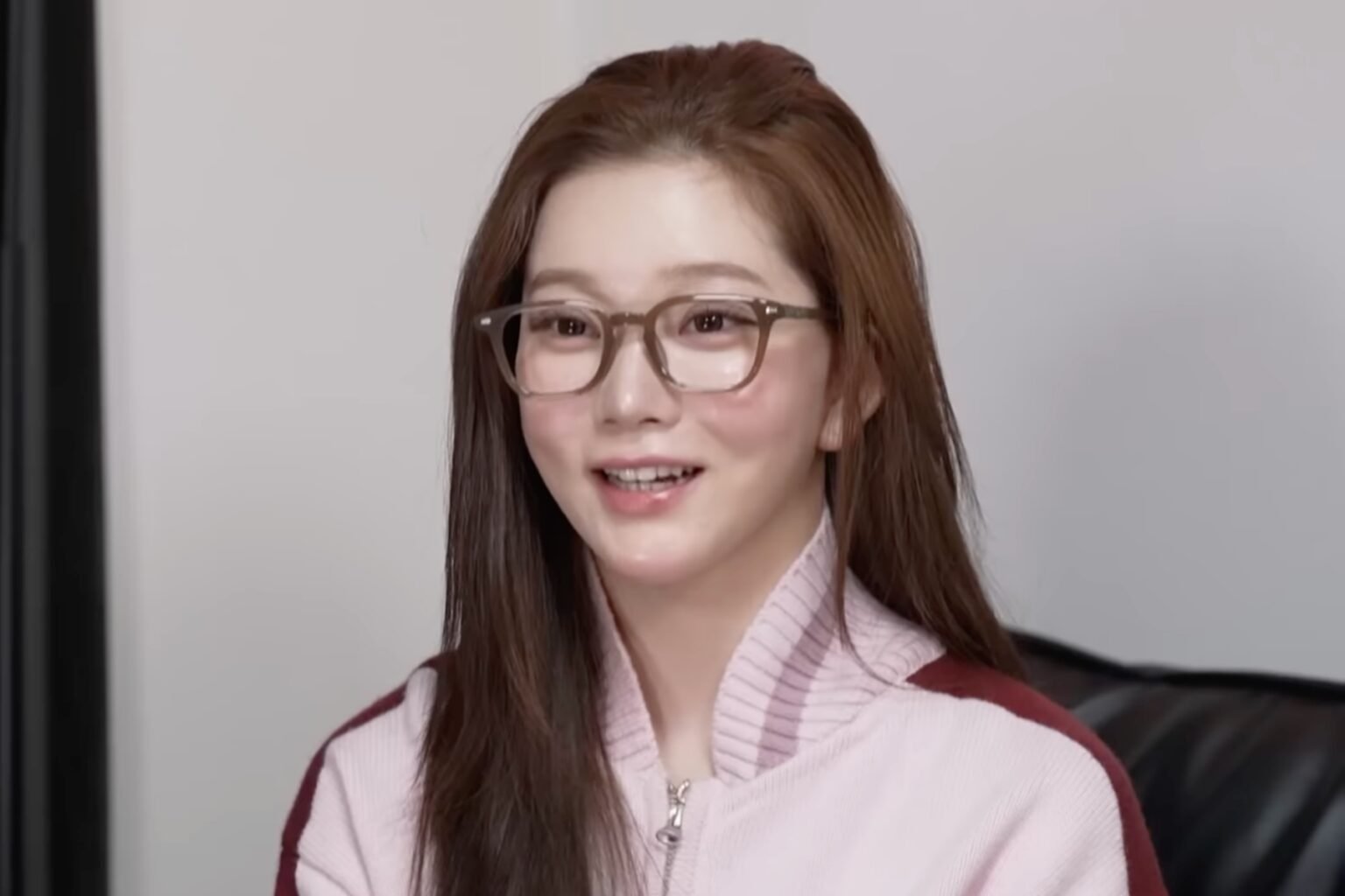 Watch: Billlie’s Tsuki Reveals Her Home And Cooking Skills In “Home Alone” Preview Watch: Billlie's Tsuki Reveals Her Home And Cooking Skills In "Home Alone" Preview