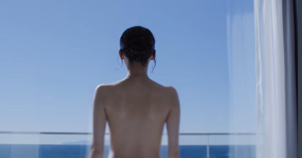 "Why Did You Strip?" — Top Actress Sparks Controversy Over Excessive Exposure