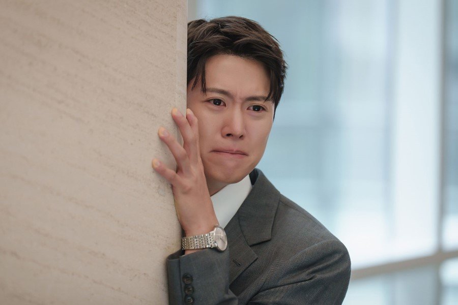 Gong Myoung Struggles To Adjust After Being Demoted To The Troubled Audit Team In New Drama “Filing For Love” Gong Myoung Struggles To Adjust After Being Demoted To The Troubled Audit Team In New Drama “Filing For Love”
