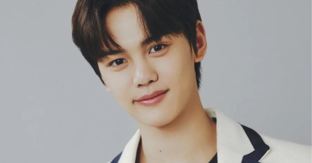 Gyuvin Breaks Company Rules For Fans One Last Time Before Leaving ZEROBASEONE Gyuvin Breaks Company Rules For Fans One Last Time Before Leaving ZEROBASEONE