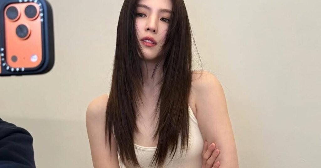 Han So Hee’s “Real" Body Size Becomes A Heated Debate