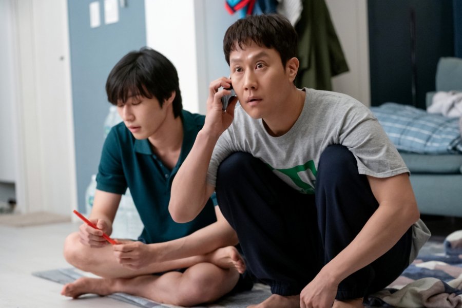 Jung Woo And Jo Beom Gyu Navigate Chaotic Seoul Life While Chasing Dreams In “Audition 109”