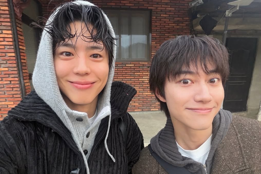 Kwak Dong Yeon In Talks To Join Park Bo Gum At THEBLACKLABEL