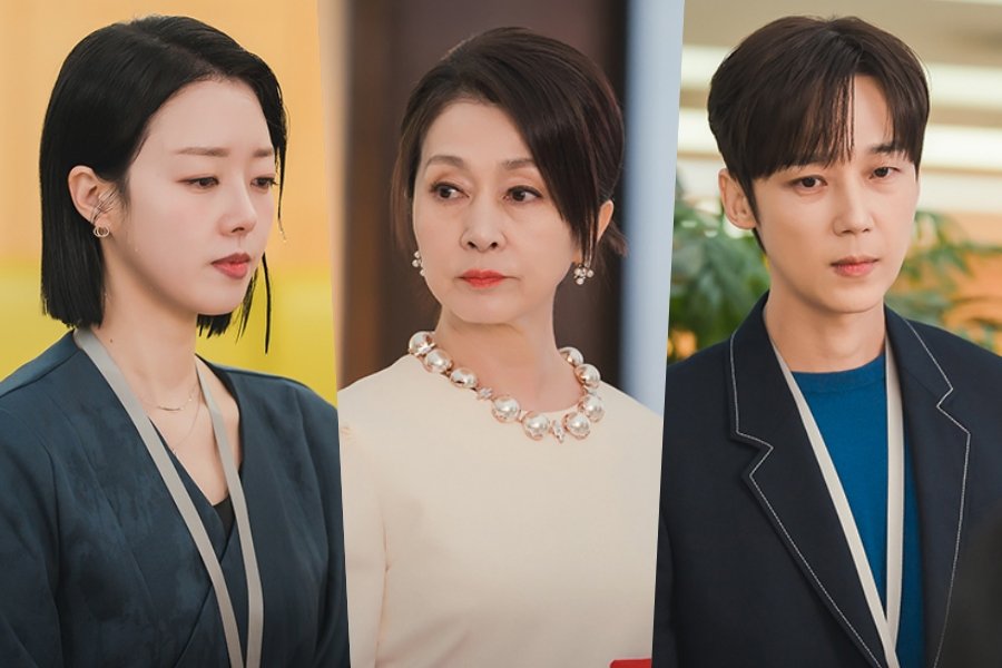 Moon Hee Kyung Throws Water At Yoon Da Young As Yoon Jong Hun Watches In Concern In “Our Happy Days” Moon Hee Kyung Throws Water At Yoon Da Young As Yoon Jong Hun Watches In Concern In “Our Happy Days”